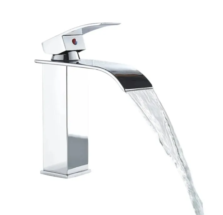 Torneira de Metal Cascata Bica Baixa